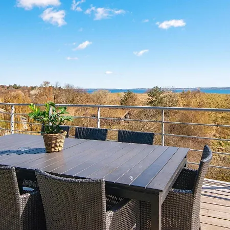 Дом отдыха Three-bedroom In 23 Knebel